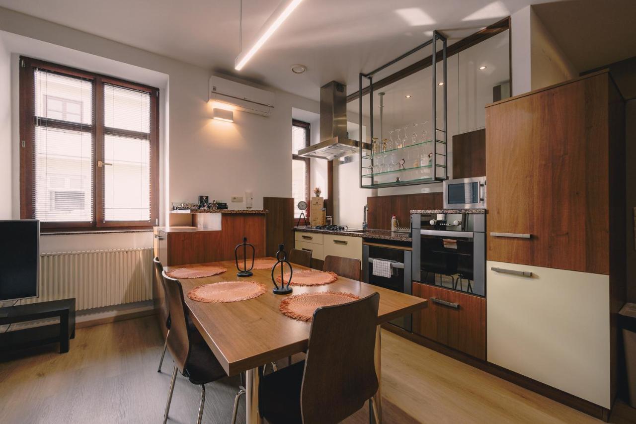 Skau Laurinska Apartamento Bratislava Exterior foto